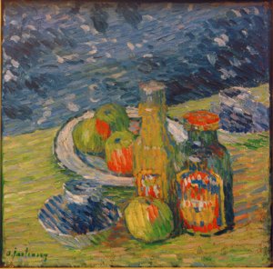 Natura morta con bottiglie, ciotola di frutta e tazza da Alexej von Jawlensky