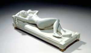 Figura di biscotto di Sèvres di un nudo sdraiato, 