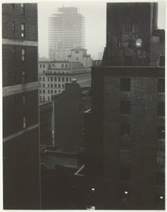 Dalla mia finestra ad An American Place, sud-ovest, 1932 da Alfred Stieglitz