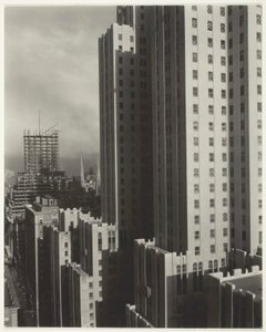 Dalla mia finestra al Shelton, Ovest, 1931 da Alfred Stieglitz