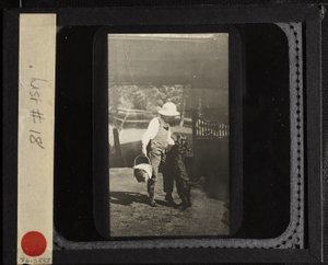 Senza titolo (La nipote Elizabeth con "Inky" a Oaklawn) da Alfred Stieglitz