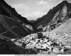 Cave di Ravaccione, vicino a Carrara da Fratelli Alinari