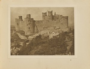 Il castello di Harlech dalla roccia da Alvin Langdon Coburn