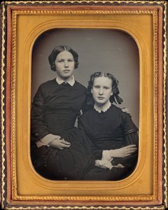Ritratto di due ragazze da American 19th Century