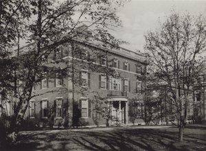 Università di Harvard: Residenza del Presidente Lowell da American Photographer (after)