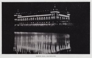 Marine Hall, illuminato