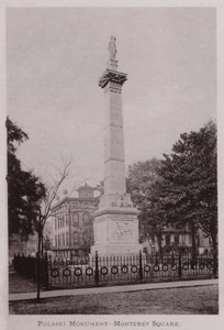 Monumento di Pulaski, Piazza Monterey (foto in bianco e nero) da American Photographer (after)