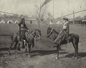 Lancieri arabi dello spettacolo del selvaggio est da American Photographer