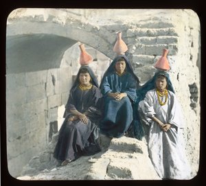 Egitto - Ragazze portatrici d