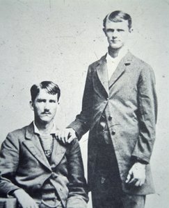 Frank (1843-1915) e Jesse James (1847-82) c.1870