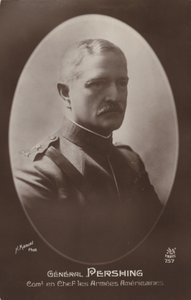 Generale John J Pershing (foto b/n) da American Photographer
