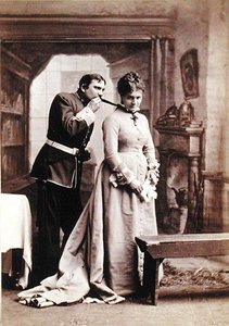 H.J. Montague e Ada Dyas in una scena da 