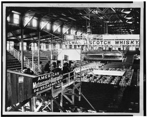 Interno del club house di Coney Island, c.1899 da American Photographer