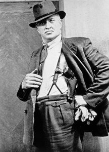 Detective della polizia di New York, c.1920 da American Photographer