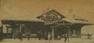 Ritaglio di giornale: Stazione di Powelton Avenue, Pennsylvania, USA, 1896 da American Photographer