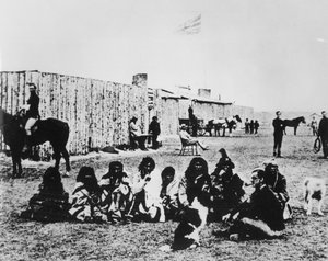Polizia a cavallo del Nord-Ovest a Fort Calgary nel 1876 da American Photographer