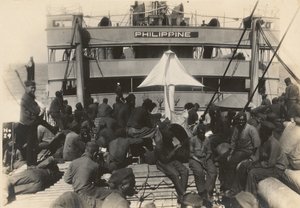 Battaglione di Fanteria Pioniera sulla nave da trasporto U.S.S. Philippine dal porto di Brest, Francia, 18 luglio 1919 da American Photographer