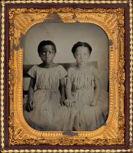 Ritratto di due ragazze, c. 1860 (foto) da American Photographer