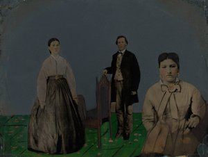 Ritratto di due donne e un uomo, anni 