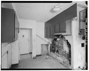 Cucina tipica, appartamento con 3 camere da letto - Techwood Homes, Edificio n. 6, 465 Techwood Drive e 119-125 Hunnicutt Street, Atlanta, Contea di Fulton, GA