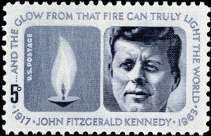 Francobollo americano su John Fitzgerald Kennedy da American School