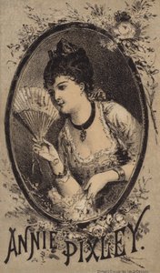 Signora con ventaglio da American School