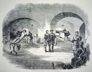 Una delle dieci batterie di casamatta laterale a Fort Dickens, Florida, sotto controllo dell