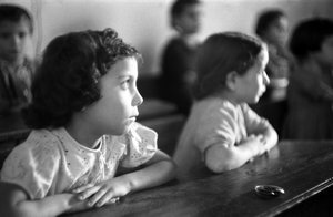 RAGAZZA DI CLASSE, SCUOLA DI CROTONE