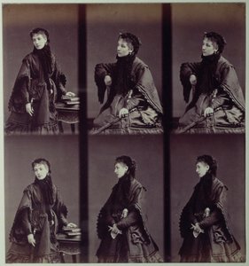 Ritratto di Sarah Bernhardt (1844-1923) in abito da città da Andre Adolphe Eugene Disderi