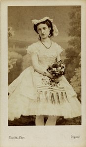 Ritratto della ballerina Marfa Muravyeva, 1863 da Andre Adolphe Eugene Disderi