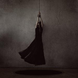 La donna sopra il vuoto da Anja Matko