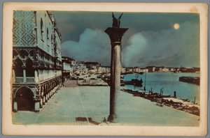 Veduta di Piazza San Marco con le Colonne di San Marco e l