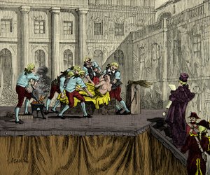 Il boia Samson marchia Jeanne de Valois Saint Remy, detta Contessa de la Motte (1756-1791) dopo la sua condanna nel caso della Collana della Regina nel 1786, Incisione, Collezione privata da Anonymous Anonymous