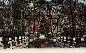 Parigi: vista della Fontaine Medicis nei giardini del Lussemburgo. Fotografia del 1920 in "Artistic Album" della città di Parigi. Collezione privata. da Anonymous Anonymous