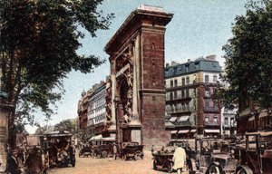 Parigi: vista del boulevard Saint Denis e della Porte Saint Denis (Saint-Denis) costruita da François Blondel (1618-1686) nel 1672. Fotografia del 1920 in 