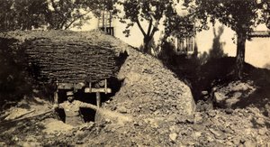 Fotografia da un album personale di un tenente di fanteria durante i primi mesi della Prima Guerra Mondiale