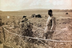 Fotografia da un album personale di un tenente di fanteria durante i primi mesi della Prima Guerra Mondiale
