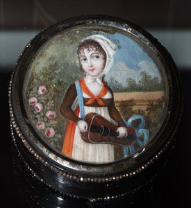 Ritratto di giovane ragazza con ghironda, acquerello anonimo circa 1800, collezione privata da Anonymous Anonymous