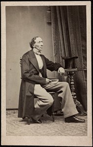 Ritratto di Hans Christian Andersen (1805-1875), Anonimo. Fotografia, ca 1865. Collezione privata