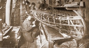 Una barca sezionale leggera fu costruita, pub. Londra 1907 (foto b/n) da Anthony Fiala