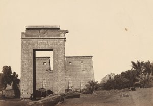 Karnak: Porta di Khonsu da Antonio Beato