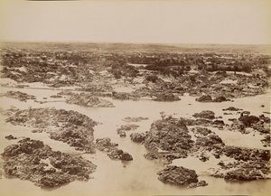 [Vista della Prima Cataratta] / [Vue de la Premiere Cataracte] da Antonio Beato