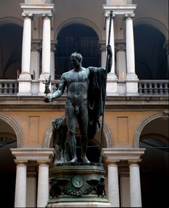 Napoleone Bonaparte (1769-1821) rappresentato in Marcia Pacificatore, scultura in bronzo di Antonio Canova (1757-1822) 1809, Corte del Palazzo Brera, Milano da Antonio Canova