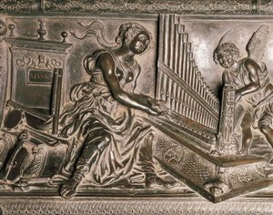 Musica, dettaglio dalla tomba di Sisto IV