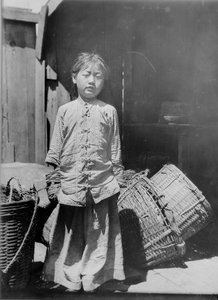 La Figlia del Venditore di Pesce, Chinatown, San Francisco da Arnold Genthe