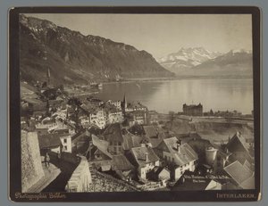 Vista di Montreux sul Lago di Ginevra, in lontananza i Dents du Midi