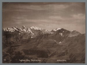 Vista della Gspaltenhorn, della Blüemlisalp e della Schilthorn nelle Alpi Bernesi (Panorama della catena della Jungfrau)