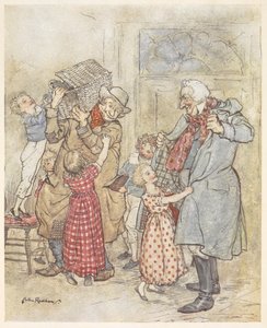 Bambini che aiutano due uomini anziani con i loro cappotti mentre entrano in una casa con regali di Natale da Arthur Rackham