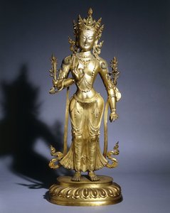 Figura in bronzo dorato di Padmapani in piedi in tribhanga, con gioielli da bodhisattva e una corona da Asian School