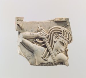 Placca di mobilio cloisonné con figura che tiene una spada, c. IX-VIII secolo a.C. da Assyrian